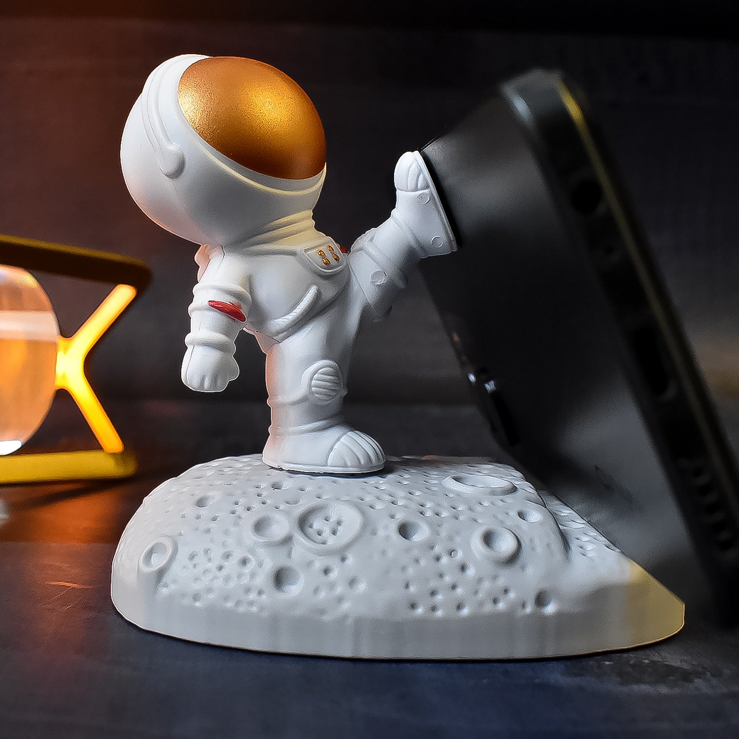 Mobile Holder Astronaut Phone Stand Planet Creative Fun 3D Design (1 Pc / Mix Design) - view 3