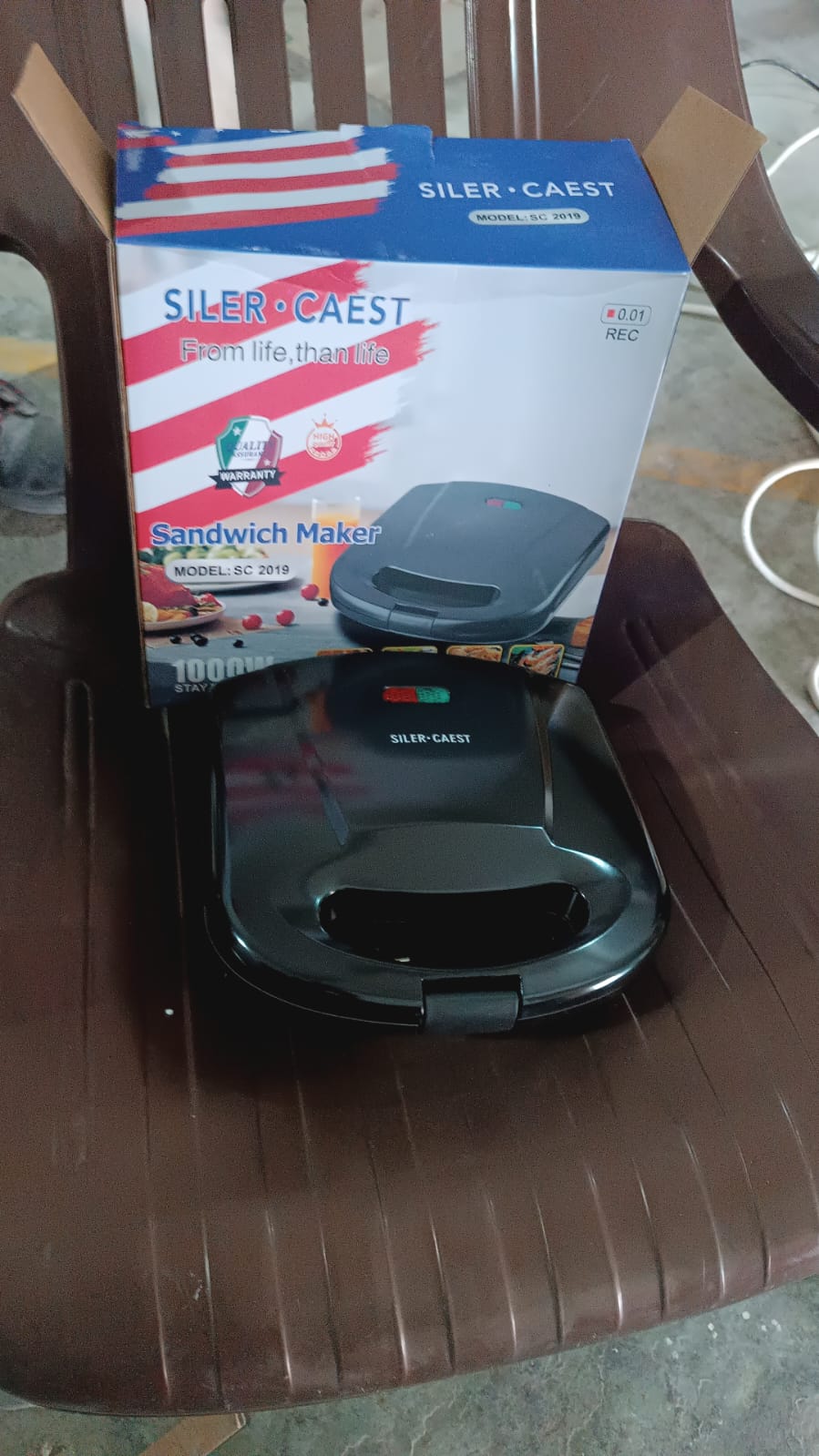 Sandwich Maker – Non-Stick Plates & Indicator Lights for Easy Home Cooking - view 7
