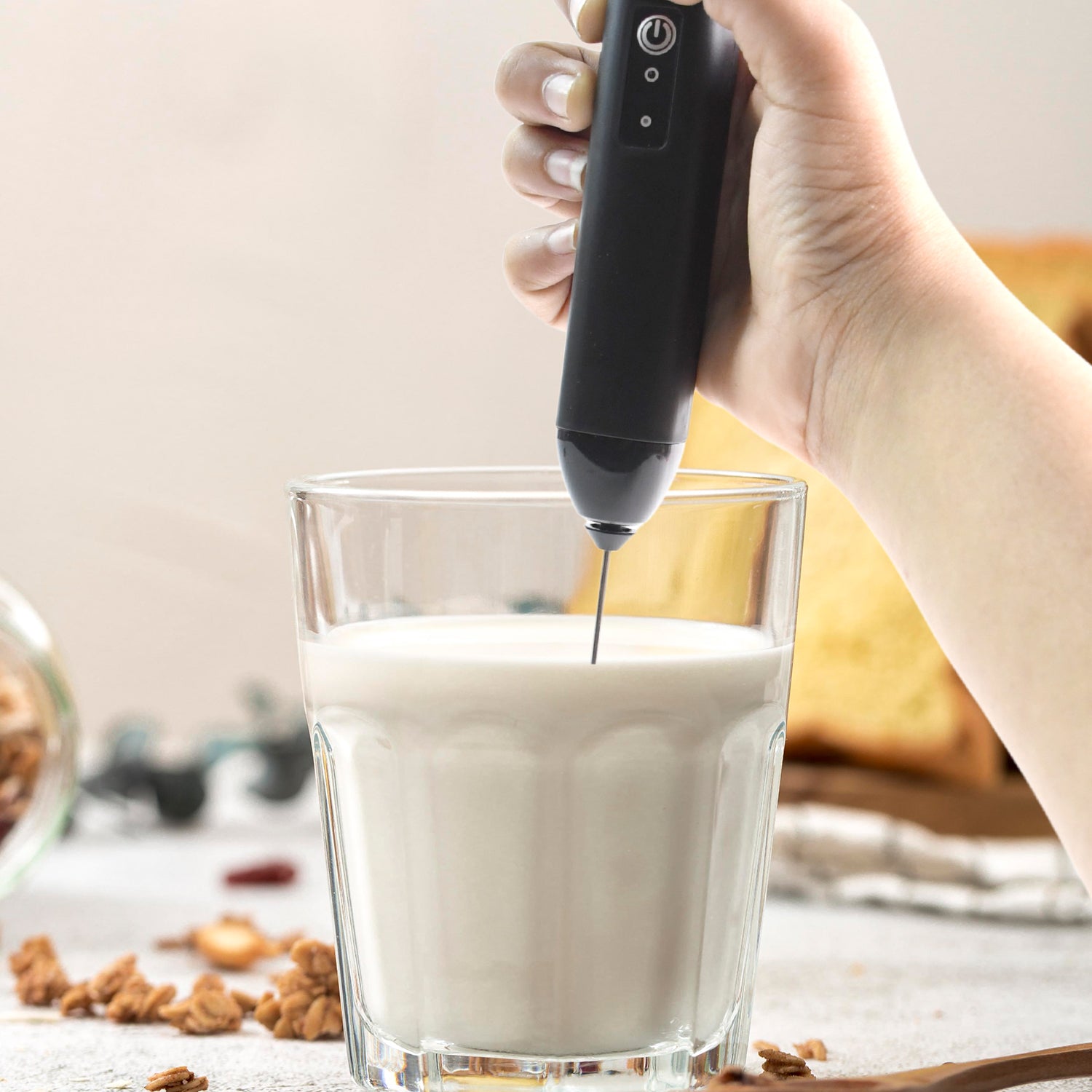 Small Electric Handheld Milk Frother with Stainless Steel Whisk (1 Pc) - view 4