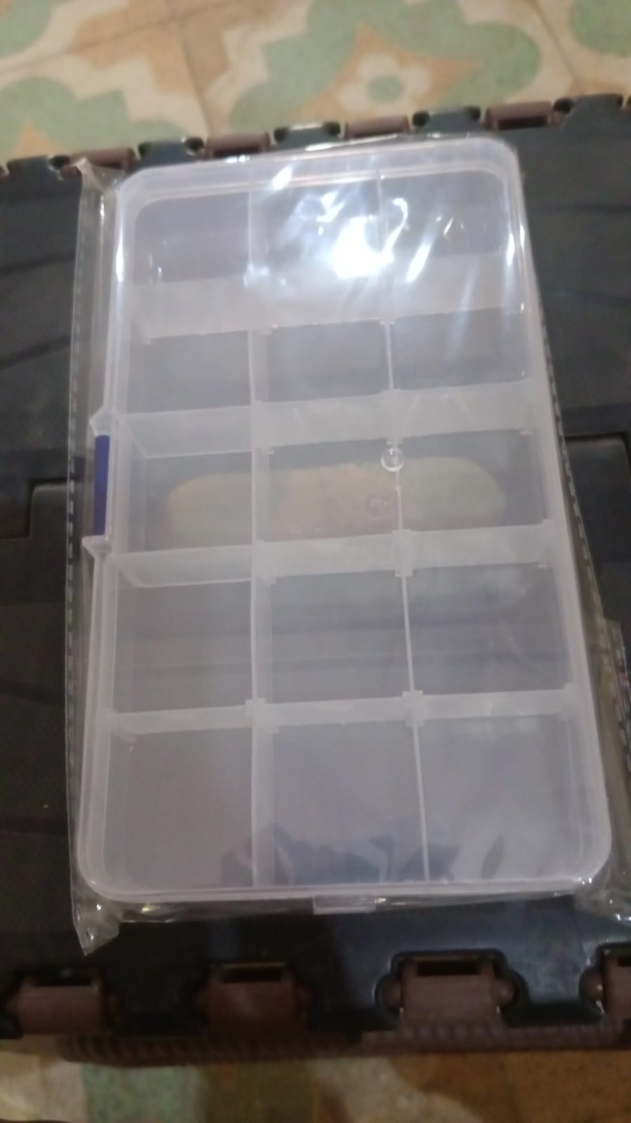15-Grid Clear Plastic Jewelry Organizer Box with Dividers (1 Pc) - view 6