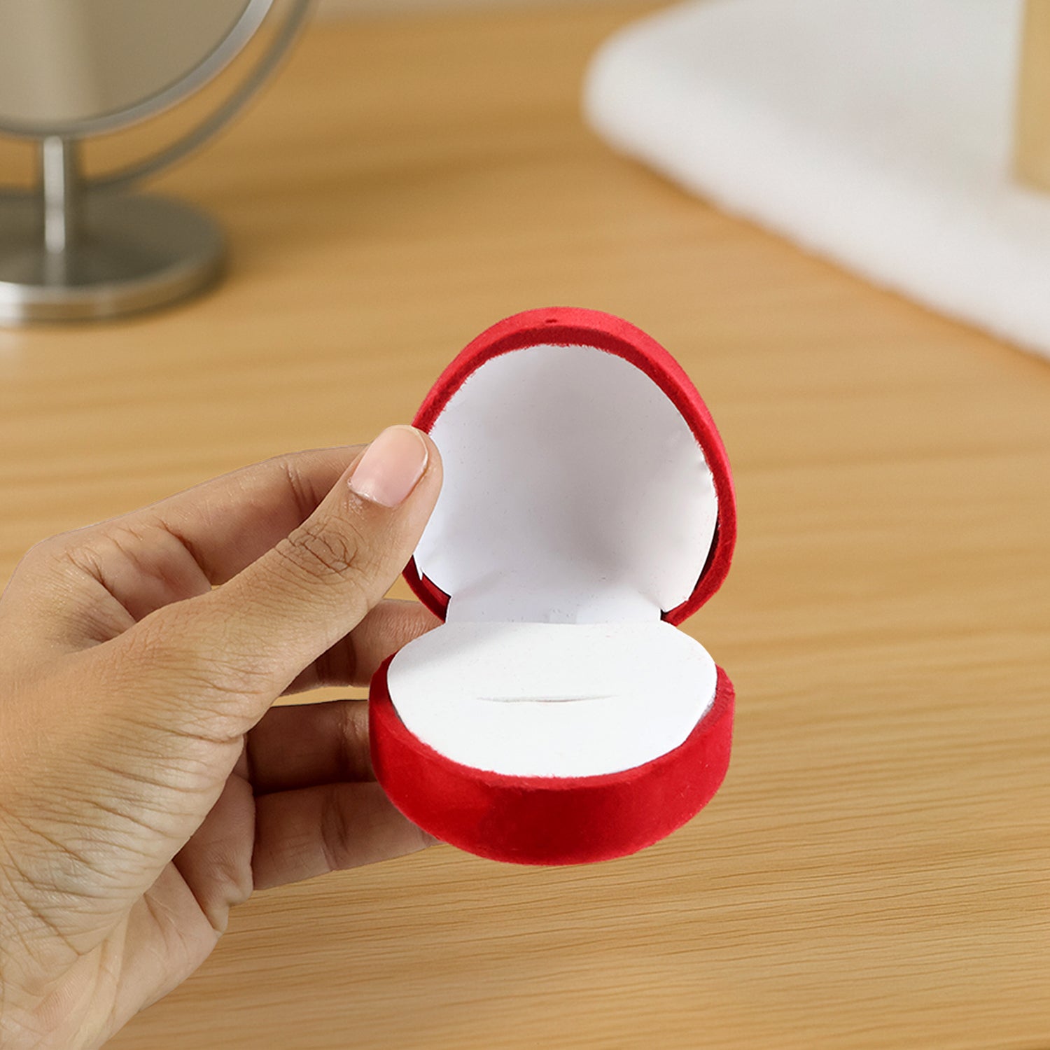 Premium Heart-Shaped Velvet Jewellery Ring Box (1 Pc) - view 2