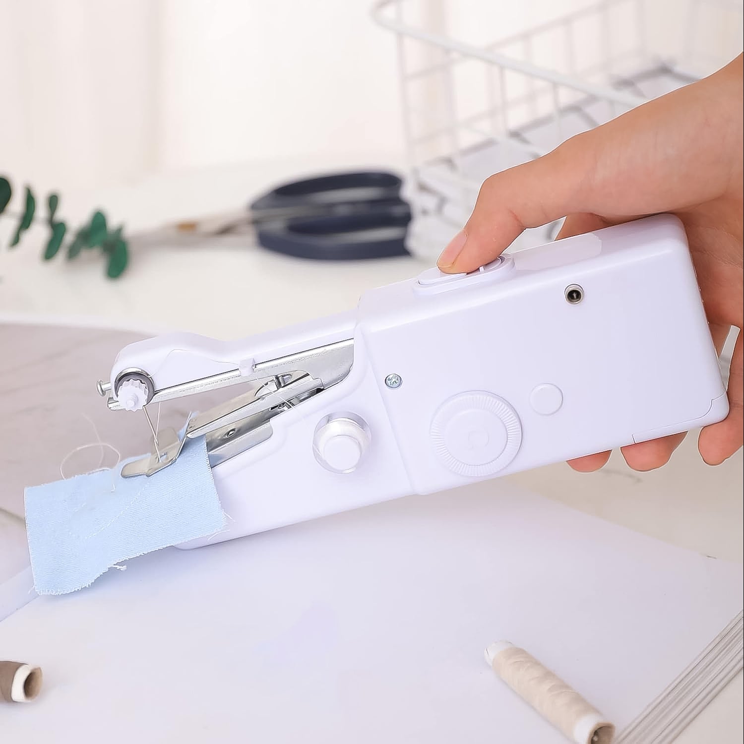 Handheld Portable Mini Electric Cordless Sewing Machine for Beginners - view 4
