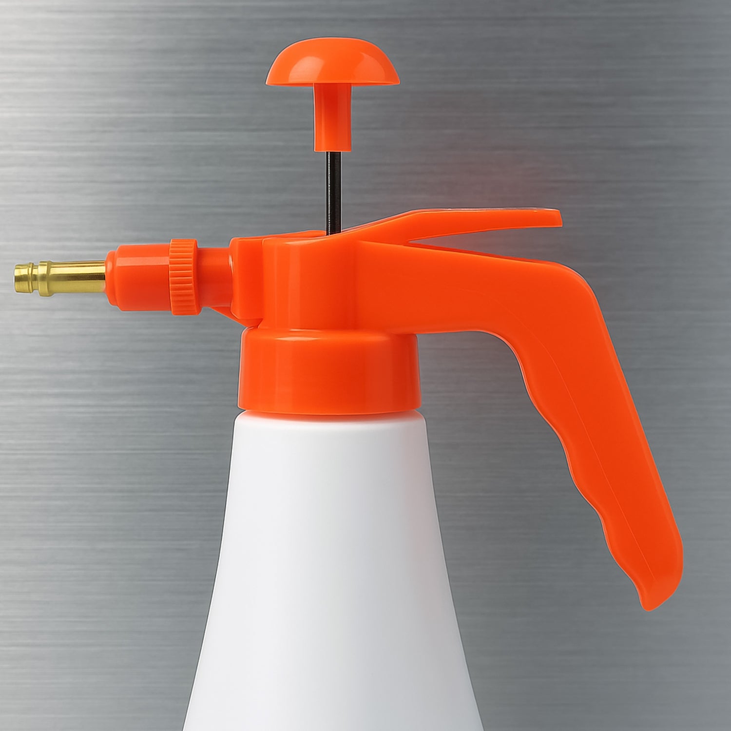 Handheld Pressure Water Sprayer Bottle (1 Ltr) - view 4