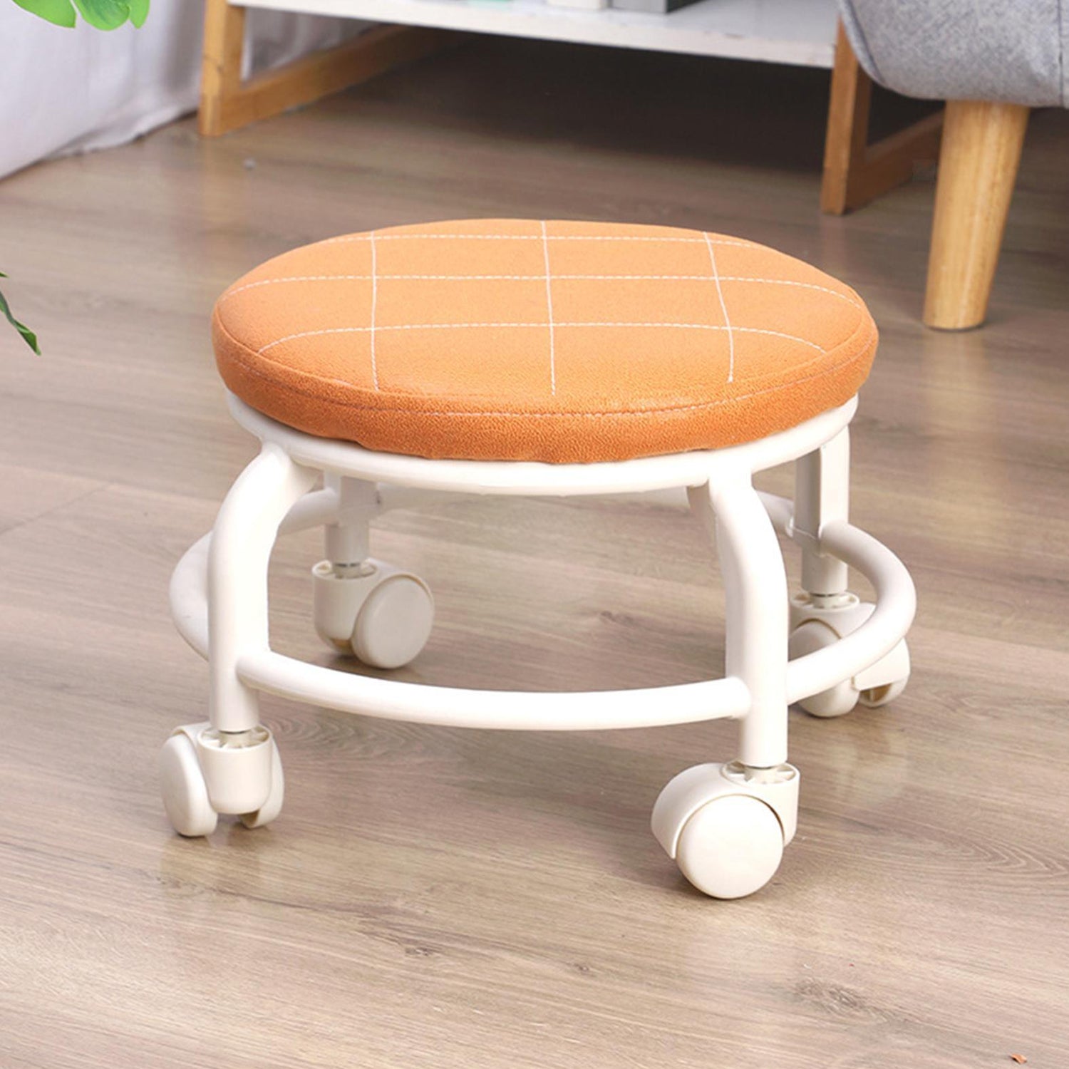 Roller Seat Stool Low Height Rolling Plastic Stool Multifunctional (1 Pc)