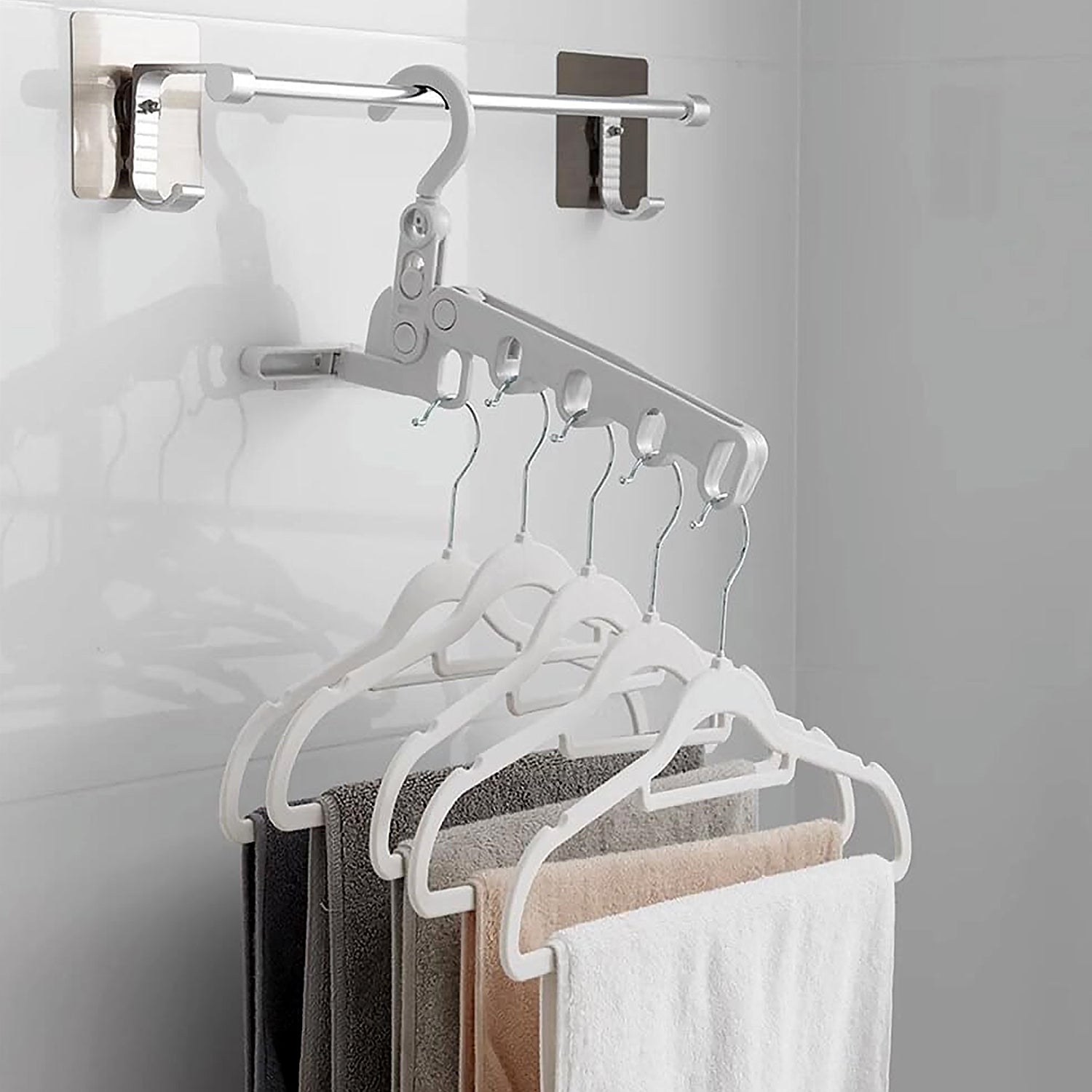 5-Hole Foldable Clothes Hanger – Robust, Space-Saving Travel Rack
